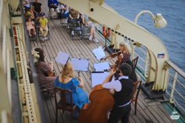 Живая музыка на борту легендарного ледокола «Красин»!